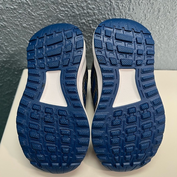 Baby Adidas Shoes 5k, without shoe box - Picture 3 of 6